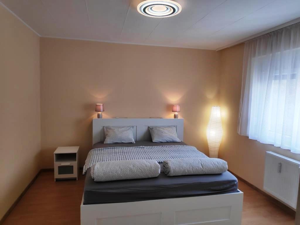 Koelcsey Apartman Lägenhet Szekszárd Exteriör bild