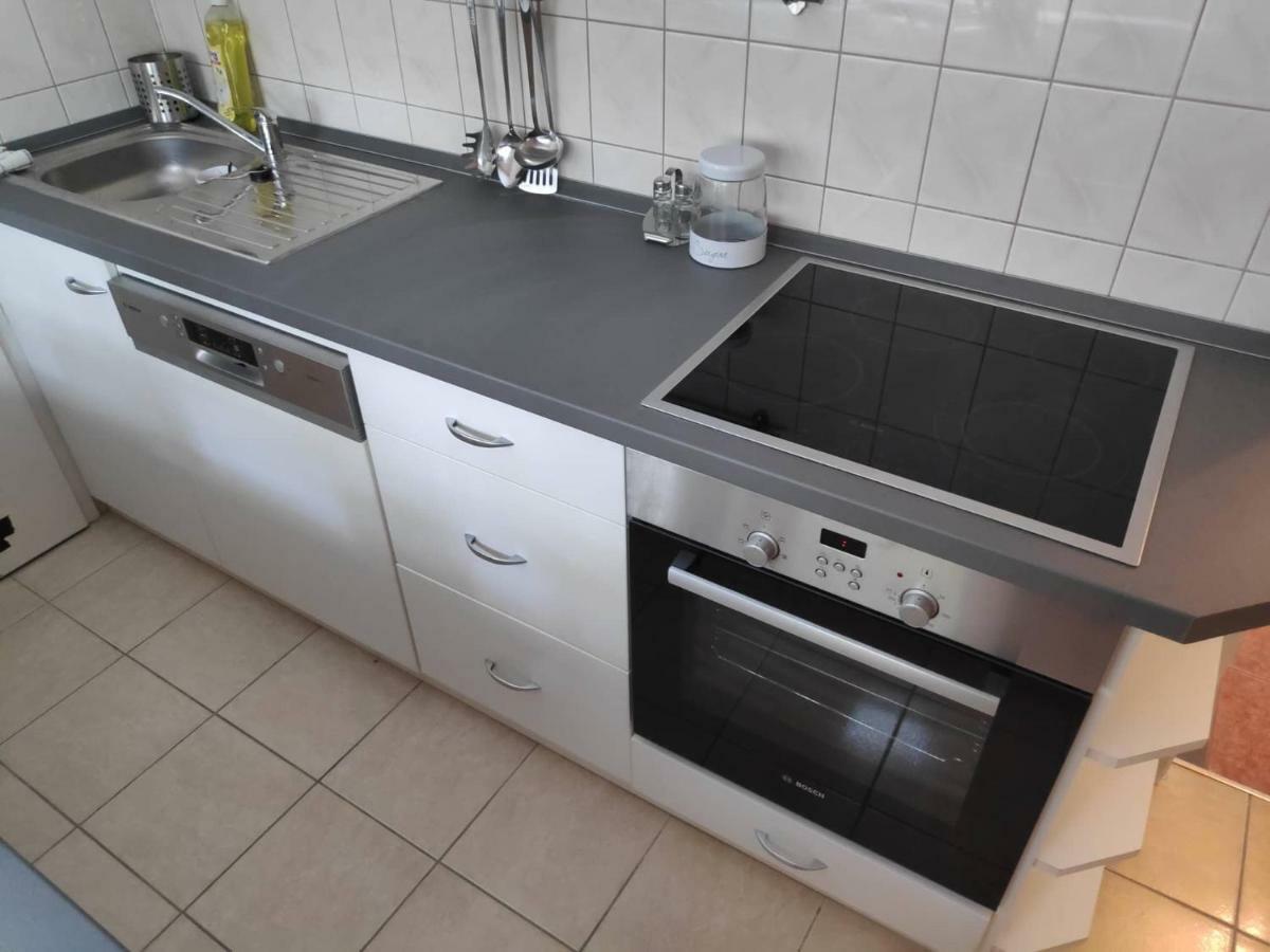 Koelcsey Apartman Lägenhet Szekszárd Exteriör bild